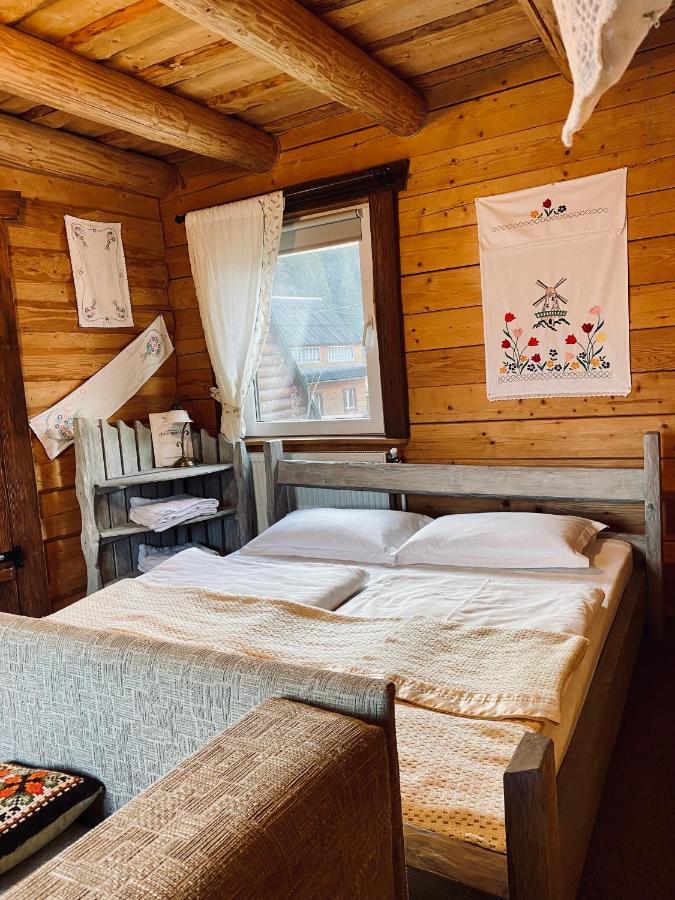 Guest House Anastasia Tatariv Kültér fotó