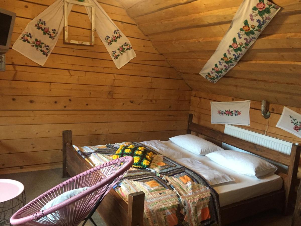 Guest House Anastasia Tatariv Kültér fotó